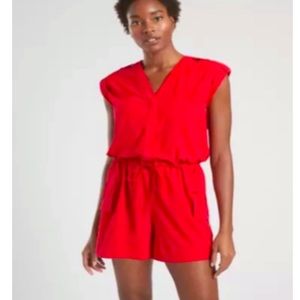 Athleta red romper. EUC. Pockets!